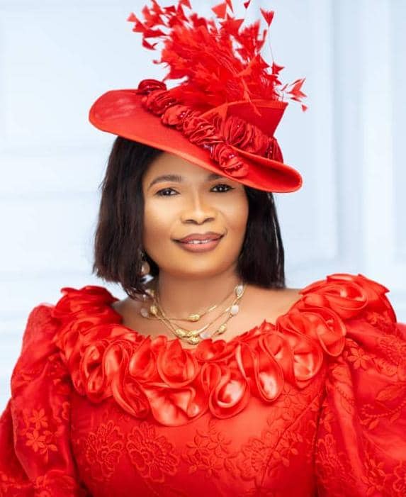 Gospel music minister MaryJane Nweke is finally out with the much anticipated new single titled “Otuekong.”